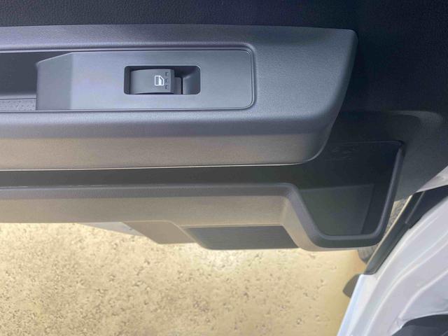 ハイゼットカーゴＤＸ　ラジオ　ＣＶＴ　パワーウィンドウ　保証付きまごころ保証（納車日から１年・走行距離無制限）　エアコン　パワーステアリング　パワーウィンドウ　ＡＢＳ　エアバッグ　キーレス　衝突被害軽減ブレーキ　ラジオ（静岡県）の中古車