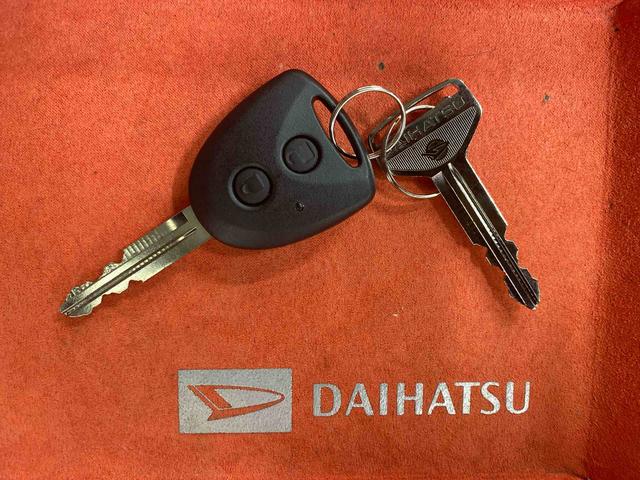 ミライースＬ　ＳＡIII　オーディオレスまごころ保証１年付き（納車日から１年・走行距離無制限）　記録簿　取扱説明書　ＡＢＳ　エアバッグ　エアコン　パワーウインドウ　オーディオレス　キーレスエントリー　禁煙車　ワンオーナー　パワーステアリング（静岡県）の中古車