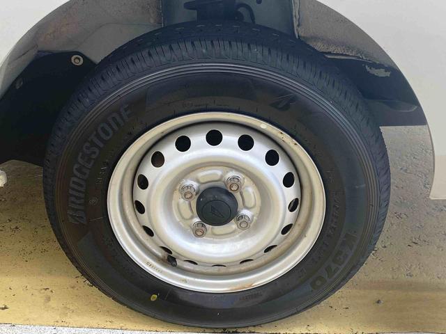 ハイゼットトラックスタンダード　ラジオ　タイヤ新品４ＷＤ　保証付き　記録簿　取扱説明書　ＡＴ　４速オートマ　エアコン　パワステ　エアバッグ　ＡＢＳ　ワンオーナー（静岡県）の中古車