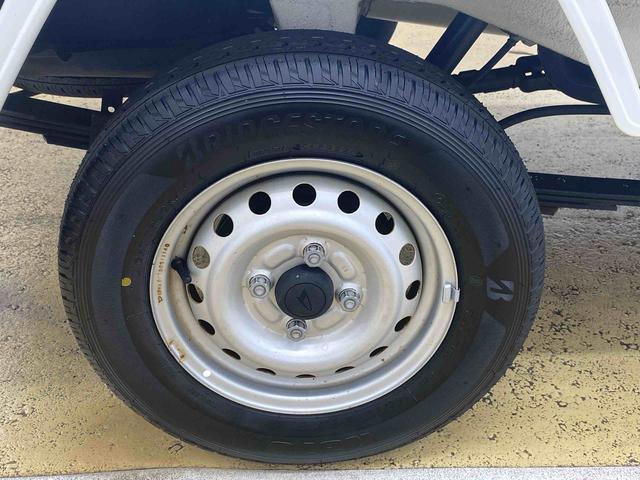 ハイゼットトラックスタンダード　ラジオ　タイヤ新品４ＷＤ　保証付き　記録簿　取扱説明書　ＡＴ　４速オートマ　エアコン　パワステ　エアバッグ　ＡＢＳ　ワンオーナー（静岡県）の中古車