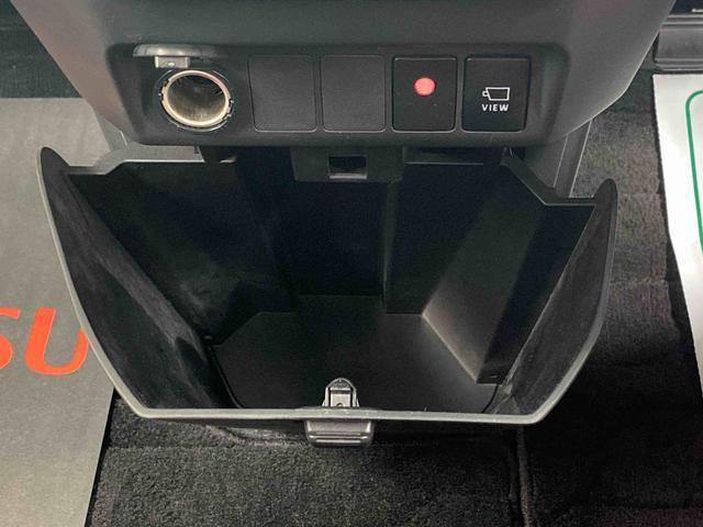 トールカスタムＧ　ターボ　ＳＡIII　タイヤ新品　ナビ　ＥＴＣまごころ保証（納車日から１年・走行距離無制限）付き　９インチ純正ナビ　ＥＴＣ　ドラレコ　パノラマモニター　オートエアコン　アルミホイール　キーフリー　電動格納ドアミラー　両側電動スライドドア（静岡県）の中古車