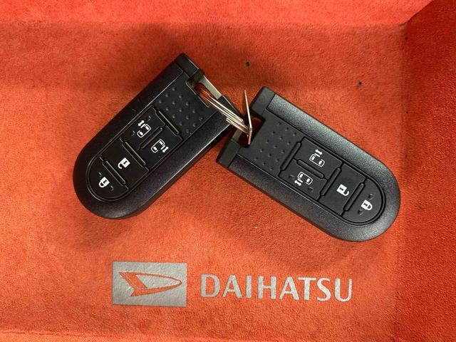 トールカスタムＧ　ターボ　ＳＡIII　タイヤ新品　ナビ　ＥＴＣまごころ保証（納車日から１年・走行距離無制限）付き　９インチ純正ナビ　ＥＴＣ　ドラレコ　パノラマモニター　オートエアコン　アルミホイール　キーフリー　電動格納ドアミラー　両側電動スライドドア（静岡県）の中古車