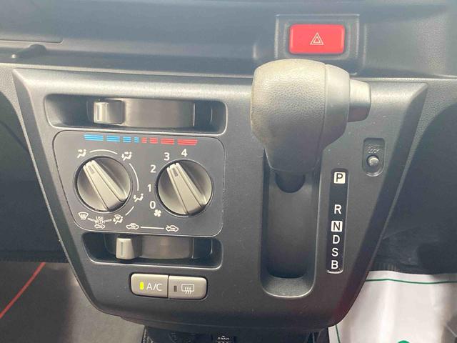 ミライースＬ　ＳＡIII　純正ナビ　バックカメラ　タイヤ新品まごころ保証（納車日から１年・走行距離無制限）付き　純正７インチナビ　バックカメラ　　エアコン　エアバッグ　ＡＢＳ　キーレス　※左側面キズ凹みあり（静岡県）の中古車