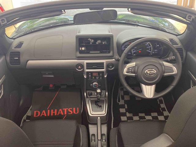 コペンセロ　元当社試乗車　ＣＶＴ　１６インチアルミホイールまごころ保証（納車日から１年・走行距離無制限）付き　元当社試乗車　ＣＶＴ　オートエアコン　ＬＥＤヘッドライト　オーディオレス　ＡＢＳ　エアバッグ　アルミホイール（静岡県）の中古車
