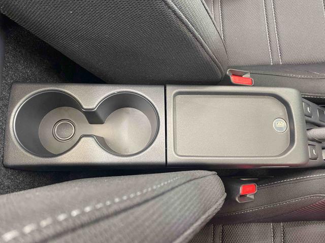 コペンセロ　元当社試乗車　ＣＶＴ　１６インチアルミホイールまごころ保証（納車日から１年・走行距離無制限）付き　元当社試乗車　ＣＶＴ　オートエアコン　ＬＥＤヘッドライト　オーディオレス　ＡＢＳ　エアバッグ　アルミホイール（静岡県）の中古車