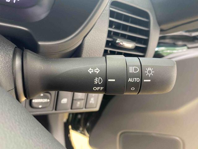 コペンセロ　元当社試乗車　ＣＶＴ　１６インチアルミホイールまごころ保証（納車日から１年・走行距離無制限）付き　元当社試乗車　ＣＶＴ　オートエアコン　ＬＥＤヘッドライト　オーディオレス　ＡＢＳ　エアバッグ　アルミホイール（静岡県）の中古車