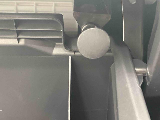 コペンセロ　元当社試乗車　ＣＶＴ　１６インチアルミホイールまごころ保証（納車日から１年・走行距離無制限）付き　元当社試乗車　ＣＶＴ　オートエアコン　ＬＥＤヘッドライト　オーディオレス　ＡＢＳ　エアバッグ　アルミホイール（静岡県）の中古車