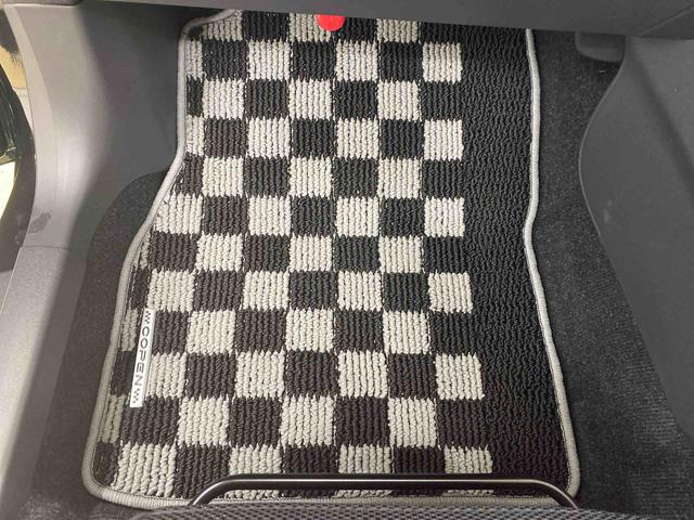 コペンセロ　元当社試乗車　ＣＶＴ　１６インチアルミホイールまごころ保証（納車日から１年・走行距離無制限）付き　元当社試乗車　ＣＶＴ　オートエアコン　ＬＥＤヘッドライト　オーディオレス　ＡＢＳ　エアバッグ　アルミホイール（静岡県）の中古車