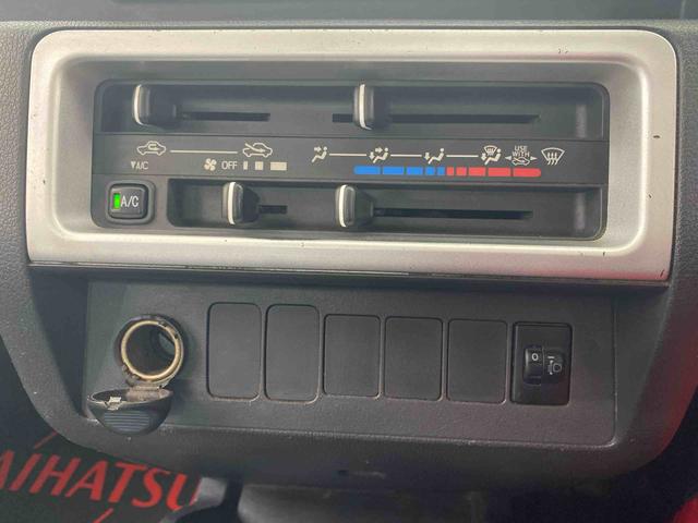 ハイゼットトラックハイルーフ 5MT車 タイヤ新品 保証付きまごころ保証(納車日から1年・走行距離無制限)付き ラジオ バッテリー新品 エアコンフィルター新品 ABS 運転席エアバッグ 5速マニュアル(静岡県)の中古車