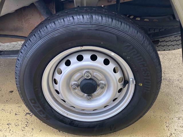 ハイゼットトラックハイルーフ 5MT車 タイヤ新品 保証付きまごころ保証(納車日から1年・走行距離無制限)付き ラジオ バッテリー新品 エアコンフィルター新品 ABS 運転席エアバッグ 5速マニュアル(静岡県)の中古車