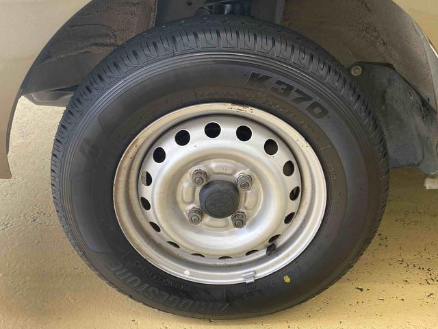 ハイゼットトラックハイルーフ 5MT車 タイヤ新品 保証付きまごころ保証(納車日から1年・走行距離無制限)付き ラジオ バッテリー新品 エアコンフィルター新品 ABS 運転席エアバッグ 5速マニュアル(静岡県)の中古車