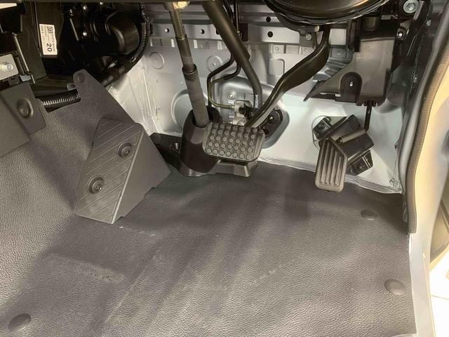 ハイゼットトラックスタンダード　ラジオ４ＷＤ　まごころ保証１年付き　記録簿　取扱説明書　ＣＶＴ　禁煙車　ワンオーナー　エアコン　パワーステアリング　エアバッグ　ＡＢＳ（静岡県）の中古車