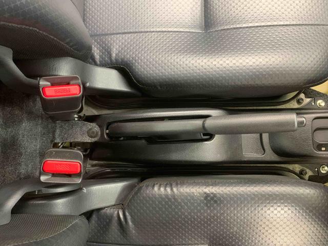 ハイゼットトラックジャンボスタンダード　ラジオ４ＷＤ　まごころ保証１年付き　記録簿　取扱説明書　ＣＶＴ　バッテリー　エアコンフィルター交換　エアコン　パワーステアリング　エアバッグ　ＡＢＳ（静岡県）の中古車
