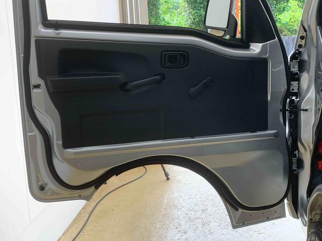 ハイゼットトラックスタンダード ラジオ 4WD 保証付きまごころ保証1年付き 記録簿 取扱説明書 CVT 衝突被害軽減システム オートマチックハイビーム レーンアシスト 禁煙車 ワンオーナー エアコン パワーステアリング エアバッグ ABS(静岡県)の中古車