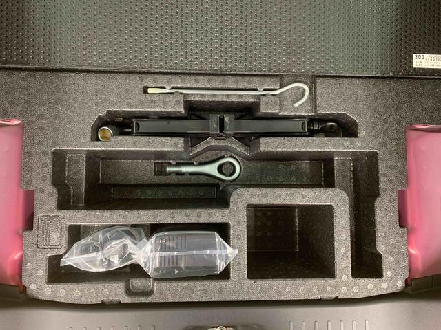 タントカスタムＸ　ＳＡ　純正ナビ　バックカメラ　タイヤ新品納車日から３ヵ月５，０００ｋｍ保証付き　純正７インチナビ　バックカメラ　オートエアコン　エアバッグ　アルミホイール　キーフリー　電動格納ドアミラー　両側電動スライドドア（静岡県）の中古車