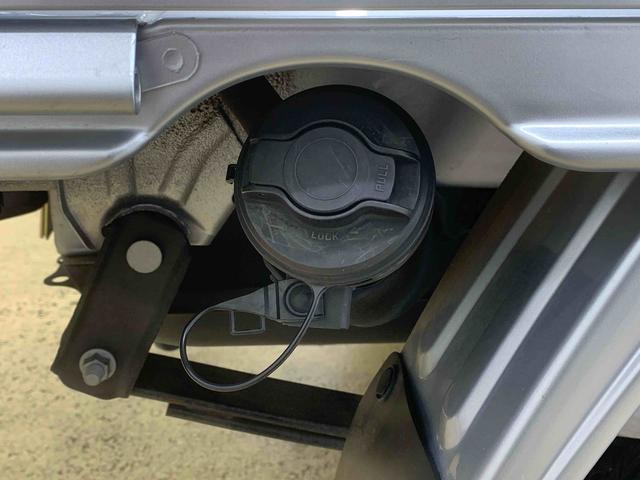 ハイゼットトラックスタンダードSAIIIt 4WD 4AT ラジオ タイヤ新品まごころ保証(納車日から1年・走行距離無制限)付き 4WD 4速オートマ ラジオ エアコン パワステ 運転席エアバッグ ABS 衝突被害軽減ブレーキ(静岡県)の中古車