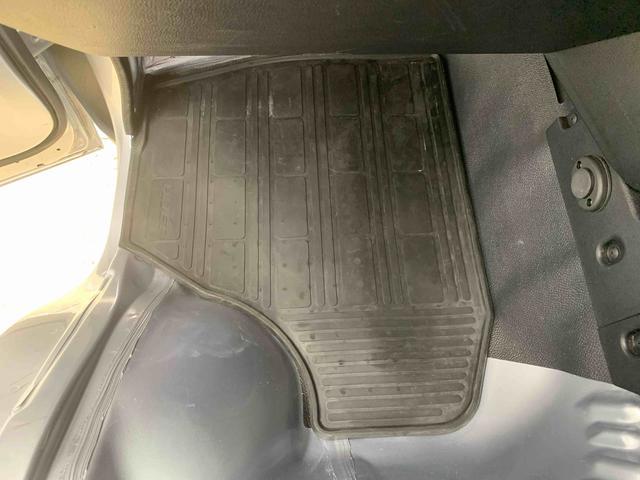 ハイゼットトラックスタンダードSAIIIt 4WD 4AT ラジオ タイヤ新品まごころ保証(納車日から1年・走行距離無制限)付き 4WD 4速オートマ ラジオ エアコン パワステ 運転席エアバッグ ABS 衝突被害軽減ブレーキ(静岡県)の中古車