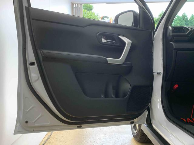 ロッキープレミアムG HEV 元当社社用車 9型ディスプレイまごころ保証(納車日から1年・走行距離無制限)付き 9インチスマホ連携ディスプレイオーディオ ハイブリッド車 オートエアコン シートヒーター クルーズコントロール 電動パーキング バックカメラ(静岡県)の中古車