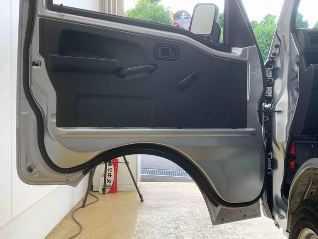 ハイゼットトラックスタンダード ラジオ CVT車 エアコン パワステまごころ保証1年付き 記録簿 取扱説明書 CVT車 まごころ保証(納車日から1年・走行距離無制限)付き エアコン パワステ ABS 運転席エアバッグ ラジオ 禁煙車 ワンオーナー(静岡県)の中古車