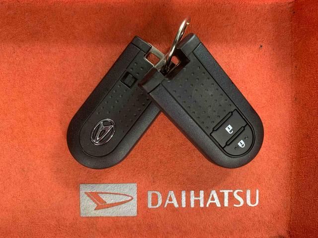 ムーヴカスタム　Ｘリミテッド　ＳＡIII　８型ナビ　全周囲モニターまごころ保証（納車日から１年・走行距離無制限）付き　純正８インチナビ　パノラマモニター　ドラレコ　ＥＴＣ　タイヤ４本新品　オートエアコン　ＬＥＤヘッドライト　電動格納ドアミラー　キーフリー（静岡県）の中古車