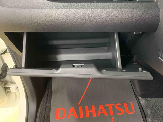 タントカスタムRS トップエディションSAIII 8インチナビまごころ保証(納車日から1年・走行距離無制限)付き 純正8インチナビ・後席モニター ドラレコ ETC バックカメラ オートエアコン LEDヘッドライト シートヒーター タイヤ4本新品(静岡県)の中古車