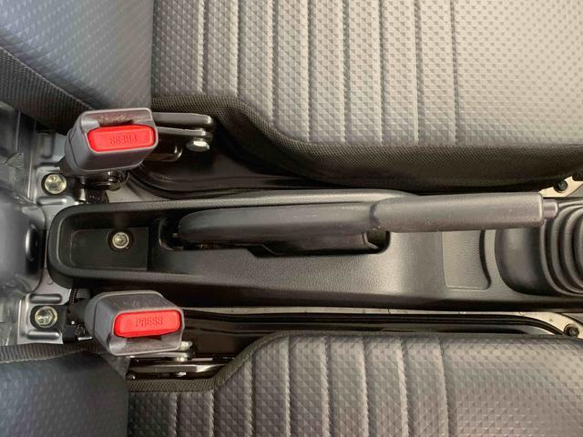 ハイゼットトラックスタンダード　５速マニュアル　※スマアシ非装着車　ラジオまごころ保証（納車日から１年・走行距離無制限）付き　５速マニュアル　エアコン　パワステ　ＡＢＳ　ラジオ　スマートアシスト非装着車　２ＷＤ（静岡県）の中古車