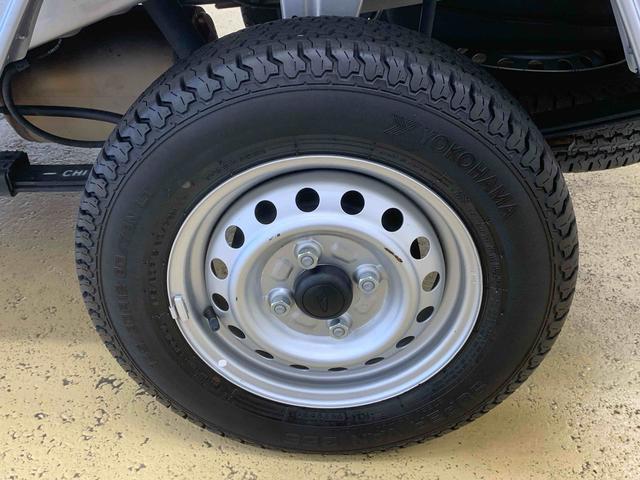 ハイゼットトラックスタンダード　５速マニュアル　※スマアシ非装着車　ラジオまごころ保証（納車日から１年・走行距離無制限）付き　５速マニュアル　エアコン　パワステ　ＡＢＳ　ラジオ　スマートアシスト非装着車　２ＷＤ（静岡県）の中古車