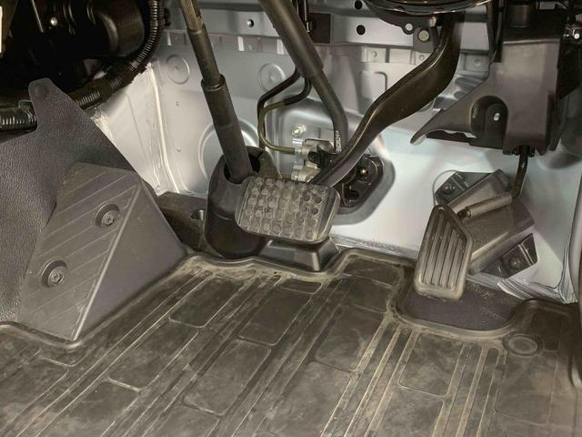 ハイゼットトラックスタンダード 4WD CVT ラジオまごころ保証(納車日から1年・走行距離無制限)付き 4WD CVT ラジオ ABS エアコン パワステ 衝突被害軽減ブレーキ(静岡県)の中古車