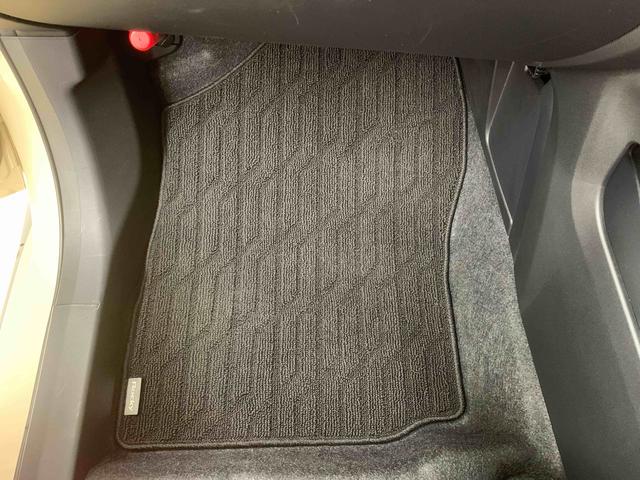 ロッキープレミアムＧ　ＨＥＶ　元社用車　９型ディスプレイバックカメラまごころ保証（納車日から１年・走行距離無制限）付き　９インチスマホ連携ディスプレイオーディオ　バックカメラ　シリーズ式ハイブリッド　オートエアコン　シートヒーター　電動パーキングブレーキ（静岡県）の中古車