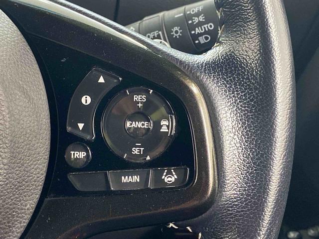 Ｎ−ＢＯＸカスタムＧ・Ｌターボホンダセンシング　タイヤ新品　保証付きバッテリー交換済　ナビ　バックカメラ　ＥＴＣ　Ｆバンパー割れ有り　左前修復有り（静岡県）の中古車