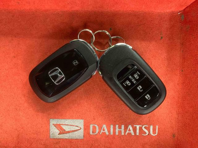 Ｎ−ＢＯＸカスタムターボ　ホンダ純正ナビ　ＥＴＣ　バックカメラ　タイヤ４本新品まごころ保証（納車日から１年・走行距離無制限）付き　ホンダ純正ナビ　バックカメラ　ＥＴＣ　両側電動スライドドア　キーフリー　オートエアコン　クルーズコントロール　シートヒーター　電動パーキングブレーキ（静岡県）の中古車