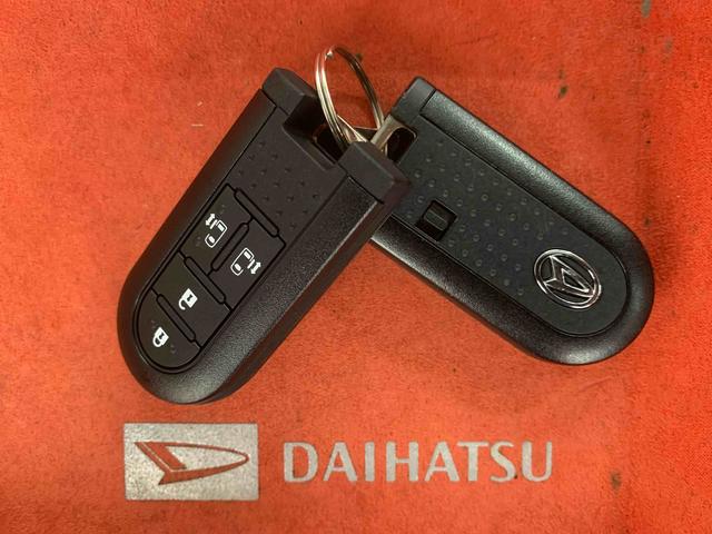 ムーヴキャンバスＧメイクアップＶＳ　ＳＡIII　純正ナビ　パノラマモニターまごころ保証（納車日から１年・走行距離無制限）付き　タイヤ４本新品　純正７インチナビ　パノラマモニター　ドラレコ　ＥＴＣ　オートエアコン　キーフリー　運転席シートヒーター　衝突被害軽減ブレーキ（静岡県）の中古車
