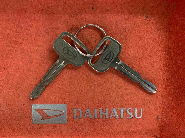 ハイゼットカーゴデッキバンL 5速マニュアル 希少車 ラジオ キーレスまごころ保証(納車日から1年・走行距離無制限)付き 5速マニュアル エアコン パワステ パワーウィンドウ キーレスエントリー ラジオ 衝突被害軽減ブレーキ(静岡県)の中古車