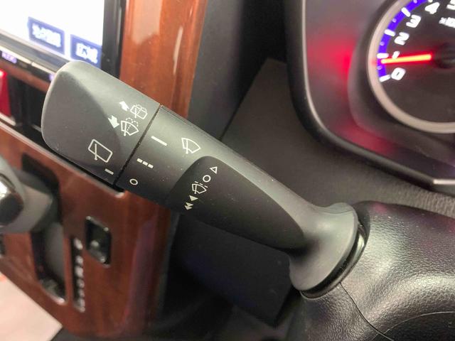 タンクカスタムＧ　Ｓ　トヨタ純正ナビ　バックカメラ　タイヤ４本新品まごころ保証（納車日から１年・走行距離無制限）付き　トヨタ純正ナビ　バックカメラ　キーフリー　オートエアコン　クルーズコントロール　衝突被害軽減ブレーキ　ＬＥＤヘッドライト（静岡県）の中古車