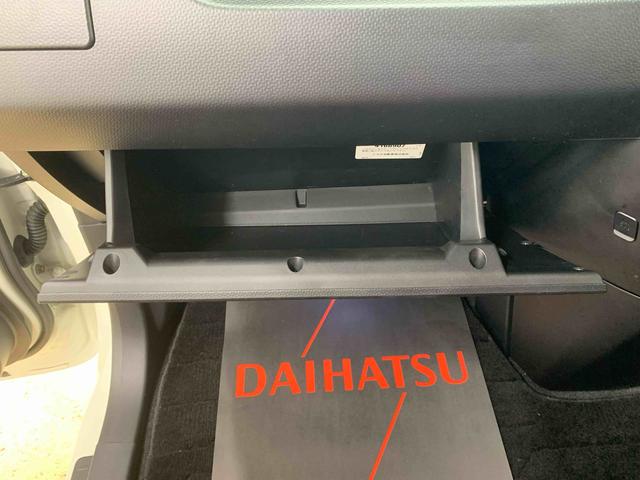 タンクカスタムＧ　Ｓ　トヨタ純正ナビ　バックカメラ　タイヤ４本新品まごころ保証（納車日から１年・走行距離無制限）付き　トヨタ純正ナビ　バックカメラ　キーフリー　オートエアコン　クルーズコントロール　衝突被害軽減ブレーキ　ＬＥＤヘッドライト（静岡県）の中古車