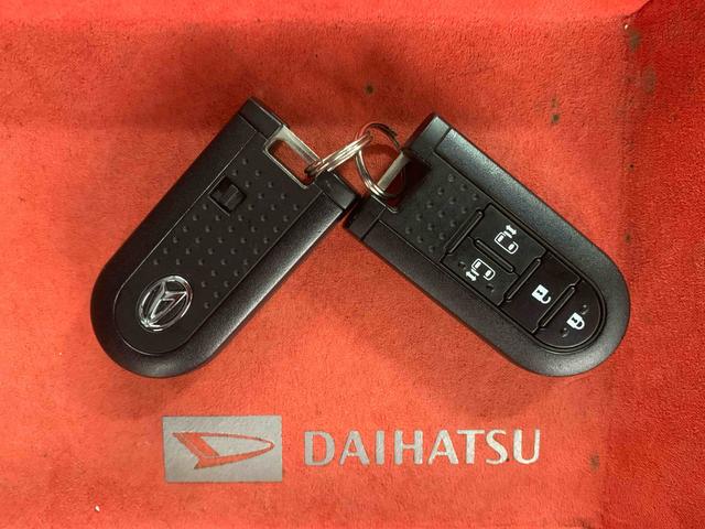 トールカスタムG リミテッドII SAIII ナビ パノラマまごころ保証(納車日から1年・走行距離無制限)付き 純正ナビ パノラマモニター ETC キーフリー オートエアコン 両側電動スライドドア クルーズコントロール シートヒーター 衝突被害軽減ブレーキ(静岡県)の中古車