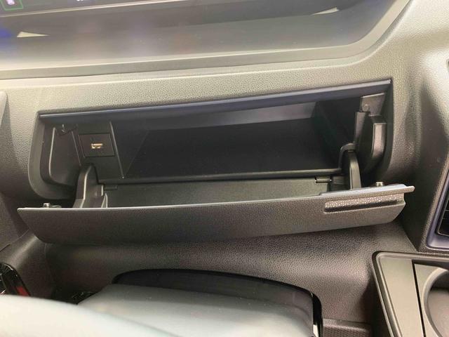 タントカスタムＲＳ　ターボ　９型ディスプレイ　バックモニターまごころ保証（納車日から１年・走行距離無制限）付き　元当社社用車　ターボ　９インチスマホ連携ディスプレイオーディオ　バックカメラ　メッキパック装着　オートエアコン　シートヒーター　キーフリー（静岡県）の中古車
