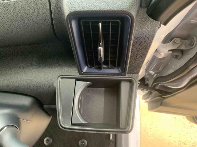 タントカスタムＲＳ　ターボ　９型ディスプレイ　バックモニターまごころ保証（納車日から１年・走行距離無制限）付き　元試乗車　ターボ　９インチスマホ連携ディスプレイオーディオ　バックカメラ　メッキパック　オートエアコン　シートヒーター　キーフリー　両側電動スライド（静岡県）の中古車