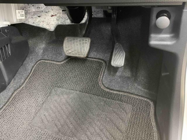タントカスタムＲＳ　ターボ　９型ディスプレイ　バックモニターまごころ保証（納車日から１年・走行距離無制限）付き　元試乗車　ターボ　９インチスマホ連携ディスプレイオーディオ　バックカメラ　メッキパック　オートエアコン　シートヒーター　キーフリー　両側電動スライド（静岡県）の中古車