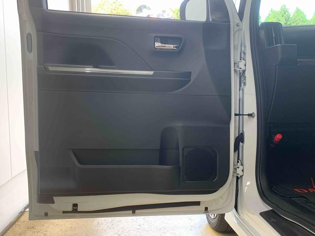 タントカスタムＲＳ　ターボ　９型ディスプレイ　バックモニターまごころ保証（納車日から１年・走行距離無制限）付き　元試乗車　ターボ　９インチスマホ連携ディスプレイオーディオ　バックカメラ　メッキパック　オートエアコン　シートヒーター　キーフリー　両側電動スライド（静岡県）の中古車