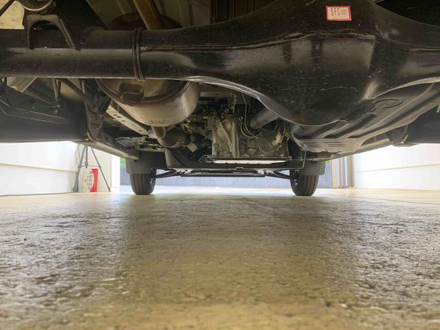 ハイゼットカーゴＤＸ　元社用車　ラジオ　エアコン　パワステ　パワーウィンドウまごころ保証（納車日から１年・走行距離無制限）付き　エアコン　パワステ　パワーウィンドウ　ＡＢＳ　エアバッグ　ラジオ　キーレスエントリー　オートライト　被害軽減ブレーキ（静岡県）の中古車