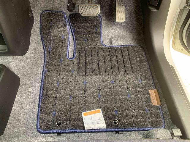 アルトハイブリッドX スズキ純正ナビ バックカメラ キーフリーまごころ保証(納車日から1年・走行距離無制限)付き スズキ純正ナビ バックカメラ キーフリー アルミホイール シートヒーター オートエアコン USB接続(静岡県)の中古車