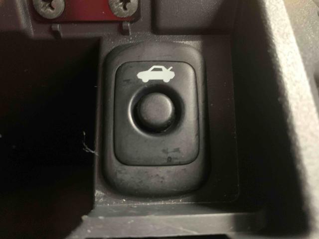 コペンローブ S CVT 専用サスペンション ナビ ETCまごころ保証(納車日から1年・走行距離無制限)付き 専用サスペンション レカロシート ナビ ETC バックカメラ オートエアコン シートヒーター キーフリー コペン専用タイヤ新品交換済み(静岡県)の中古車