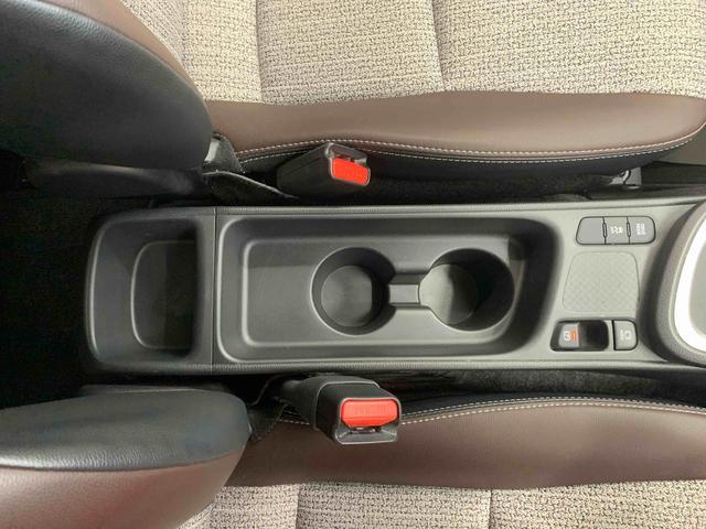 ヤリスクロスZ ディスプレイオーディオ ドラレコ ETC パノラマMまごころ保証(納車日から1年・走行距離無制限)付き 純正ディスプレイオーディオ ドラレコ ETC パノラマモニター パワーバックドア 電動パーキングブレーキ パワーシート シートヒーターアルミホイール(静岡県)の中古車