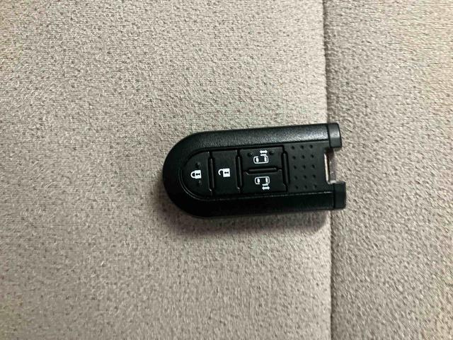 ムーヴキャンバスＧメイクアップリミテッド　ＳＡIII／パノラマモニター純正ナビ　パノラマモニター　ドライブレコーダー　ＥＴＣ　両側パワースライドドア　オートエアコン　オートハイビーム　コーナーセンサー　スマートアシスト　２トーン　キーフリー　プッシュボタンスタート（三重県）の中古車