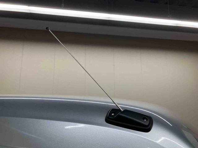 ハイゼットカーゴＤＸ／２ＷＤ／ＣＶＴＡＭ／ＦＭラジオ　前席パワーウィンドウ　キーレスエントリー　オーバーヘッドシェルフ　インパネシフト　スマートアシスト　オートハイビーム　オートライト　コーナーセンサー　スクエアボディ　両側スライドドア（三重県）の中古車