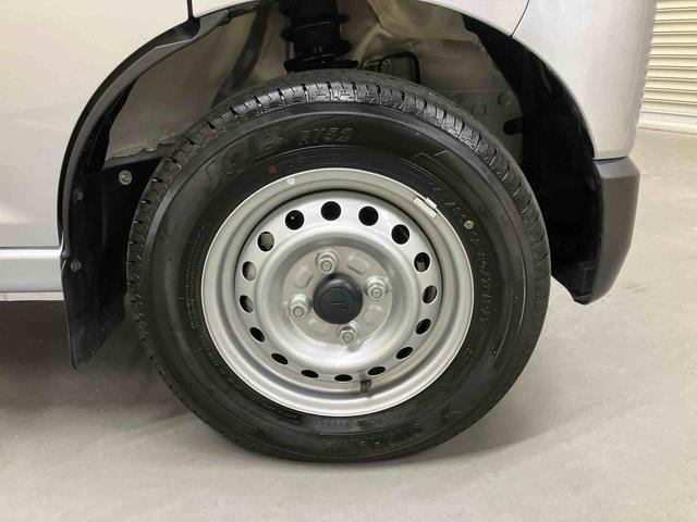 ハイゼットカーゴＤＸ／２ＷＤ／ＣＶＴＡＭ／ＦＭラジオ　前席パワーウィンドウ　キーレスエントリー　オーバーヘッドシェルフ　インパネシフト　スマートアシスト　オートハイビーム　オートライト　コーナーセンサー　スクエアボディ　両側スライドドア（三重県）の中古車