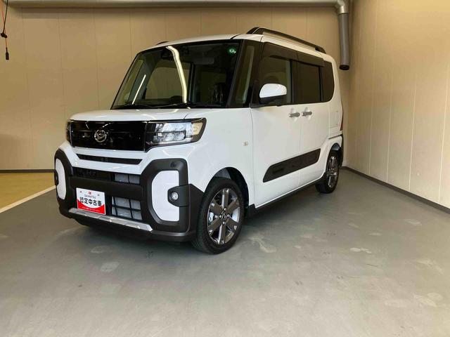 タントファンクロスターボ／４ＷＤ／ナビ／ドラレコ／両側電動スライド走行少ない　ナビ　パノラマモニター　ドラレコ　プッシュボタンスタート　両側電動スライドドア　　オートエアコン　キーフリー　スマアシ　電動パーキングブレーキ　オートライト　イージークローザー（三重県）の中古車