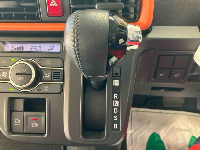 タントファンクロスターボ／４ＷＤ／ナビ／ドラレコ／両側電動スライド走行少ない　ナビ　パノラマモニター　ドラレコ　プッシュボタンスタート　両側電動スライドドア　　オートエアコン　キーフリー　スマアシ　電動パーキングブレーキ　オートライト　イージークローザー（三重県）の中古車