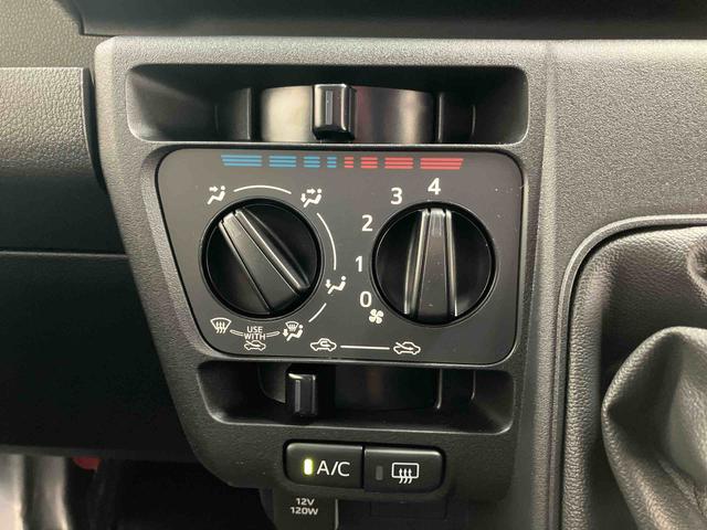 ハイゼットカーゴDX/2WD/5MT/キーレス/パワーウィンドウAM/FMラジオ キーレスエントリー 運転席・助手席パワーウィンドウ スマートアシスト ハロゲンヘッドランプ マニュアルエアコン ユースフルナット オートライト コーナーセンサー(三重県)の中古車